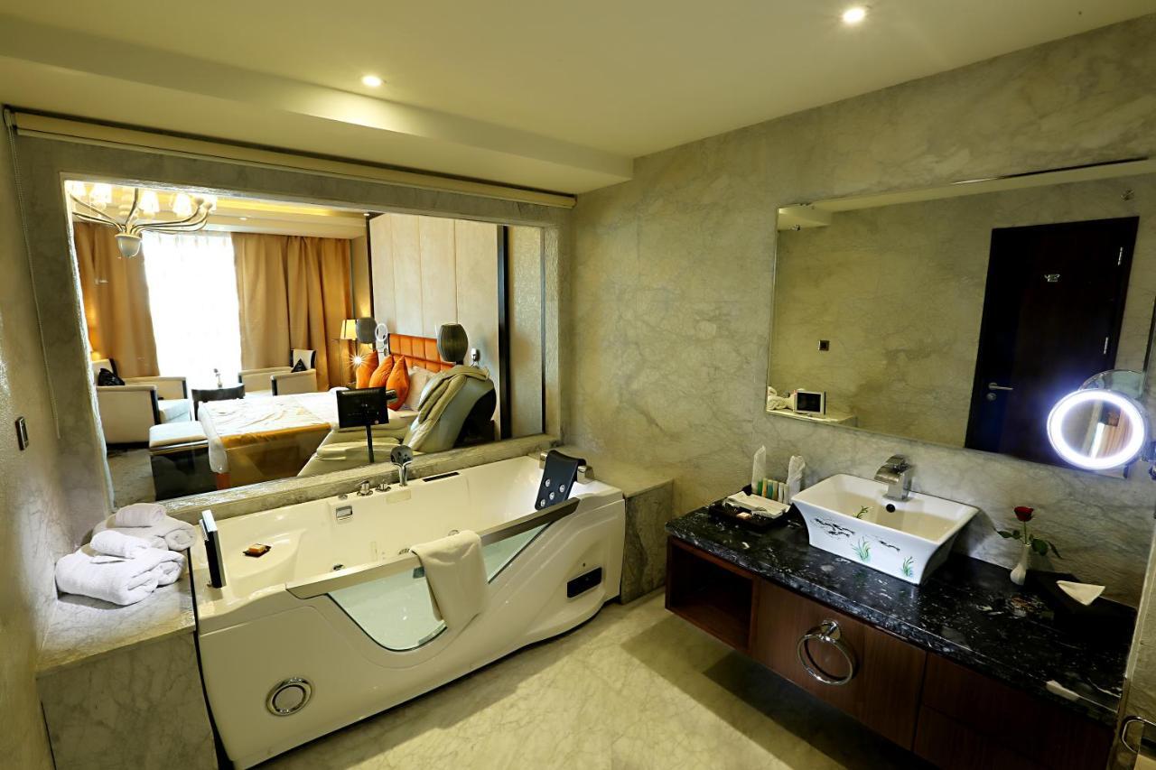 เดอะ ปานาเช โฮเต็ล Hotel ปัฏนา ภายนอก รูปภาพ